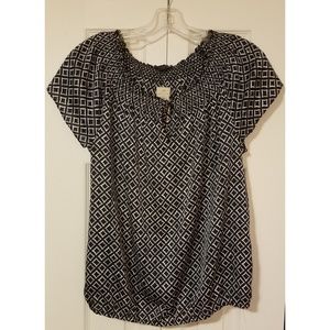 Ann Taylor Short Sleeve Blouse Size Medium (M)